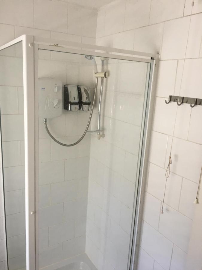 Budget Stay, Shared Guest House, R1 Mount Pleasant Hill 스완지 외부 사진