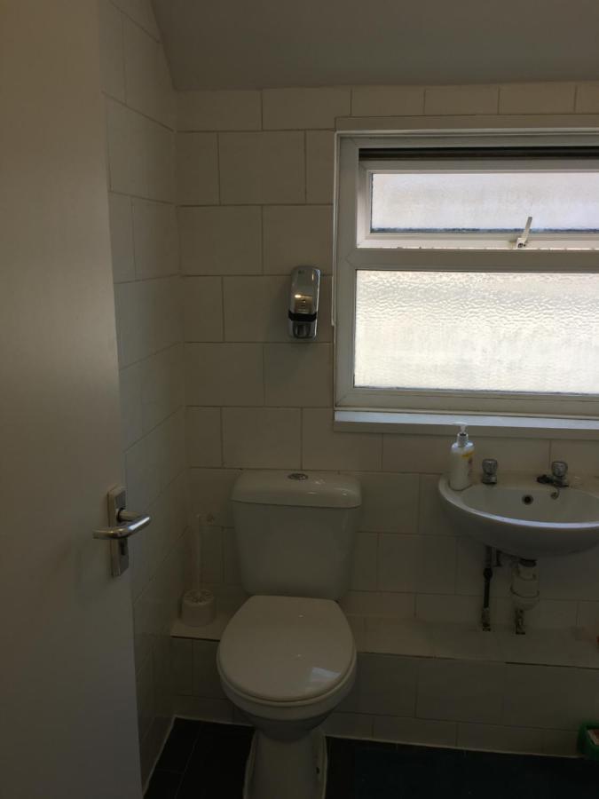 Budget Stay, Shared Guest House, R1 Mount Pleasant Hill 스완지 외부 사진