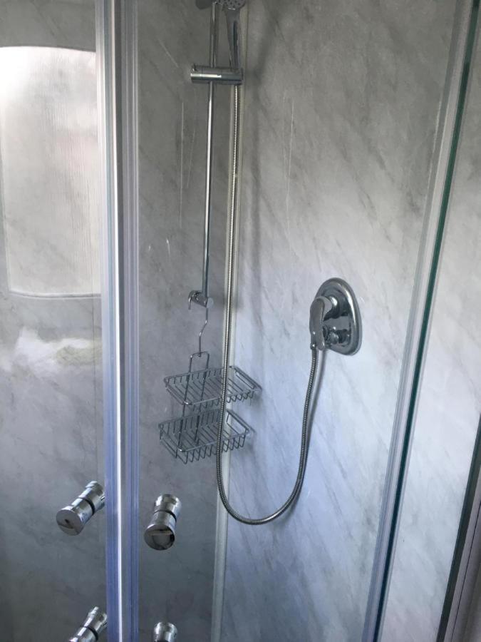 Budget Stay, Shared Guest House, R1 Mount Pleasant Hill 스완지 외부 사진